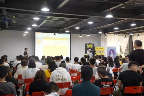 高中那年靠吃香蕉填饱肚子的小男孩,在广东造了个电商摄影圈
