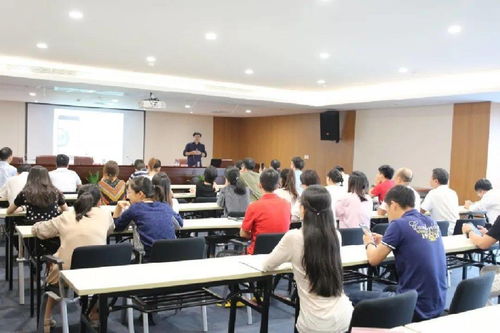 新闻聚焦丨市铁投集团举行通讯员手机摄影技巧培训