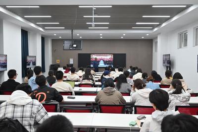 求实学院举办新媒体技术训练营之公务摄影专题培训